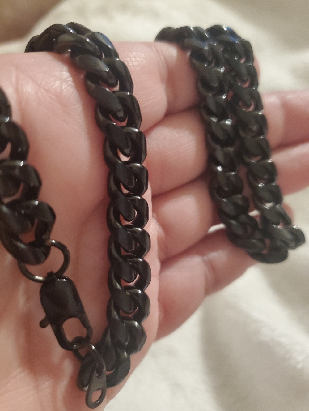 Chunky Cuban Link Chain - Picture 8 of 10